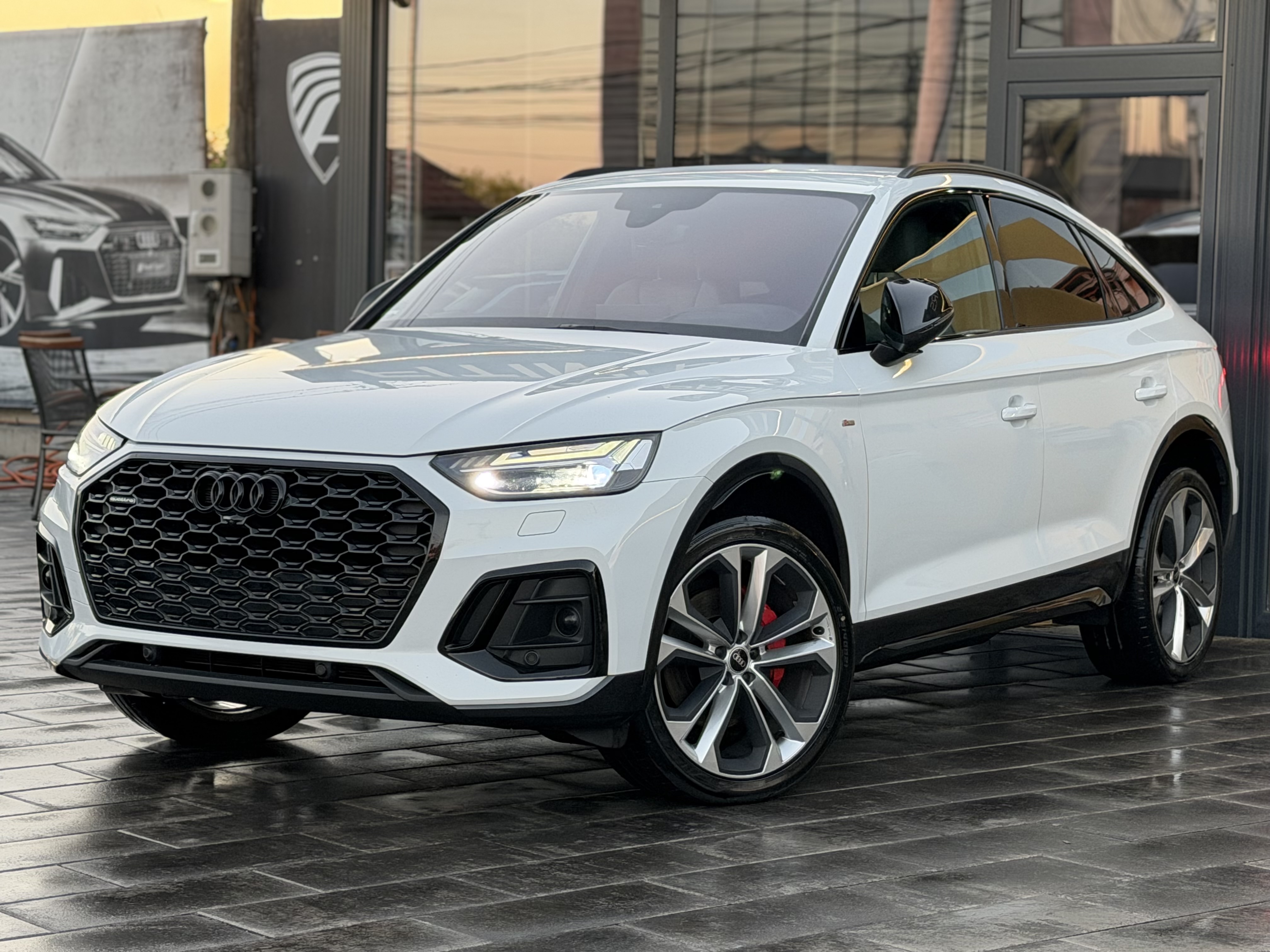 AUDI Q5 50TDI SPORTBACK S-LINE BLACK EDITION